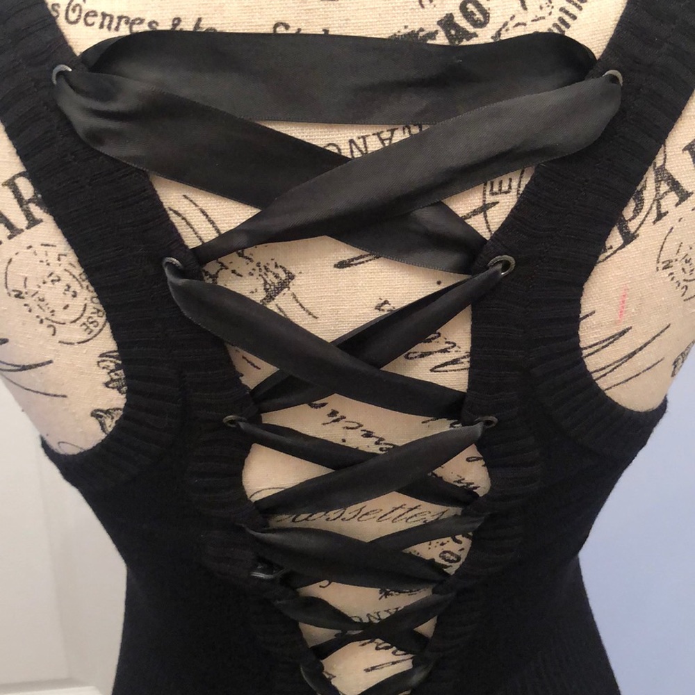 Guess gorgeous knit dress